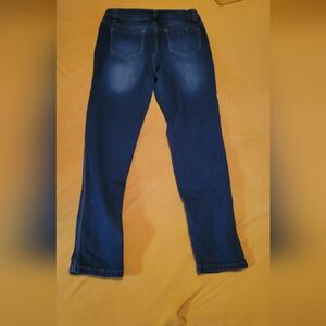 1822 Denim, low rise, dark Denim, sz 29 no tags but never worn.